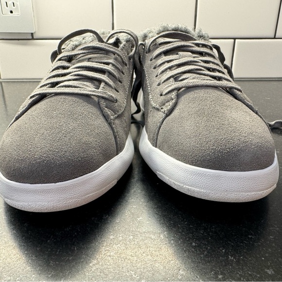 Cole Haan GrandPro Tennis Sneaker Shoe Charcoal Grey Sz 6B Med fleece lined New - Picture 2 of 10